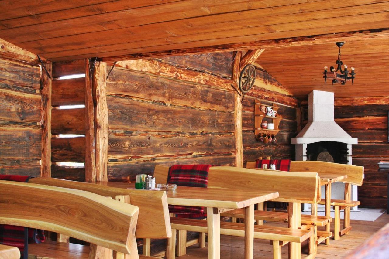 Pod Hradom Restaurant & Pension Topoľčany Екстериор снимка